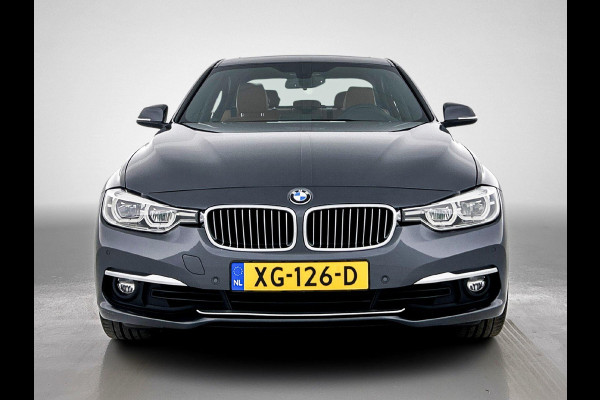 BMW 3-serie 320i Luxury Edition Automaat (PANORAMADAK, STOELVERWARMING, SPORTSTOELEN, DIGITALE COCKPIT, DEALER ONDERHOUDEN)