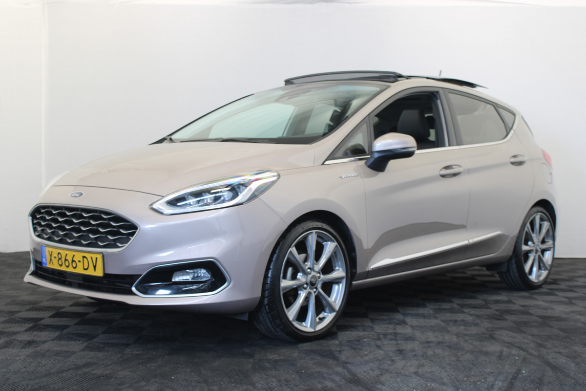 Ford Fiesta 1.0 EcoBoost Vignale |Pano|Stoel/stuur verwarming| Ford Fiesta 1.0 EcoBoost Vignale |Pano|Stoel/stuur verwarming|