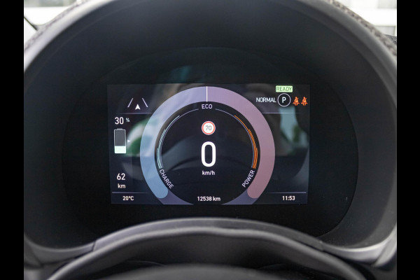 Fiat 500E 3+1 La Prima 42 kWh | Clima | Cruise | Leder | 17" | Priv Glass | Winter Pack | JBL Sound | BSM | Apple Carplay