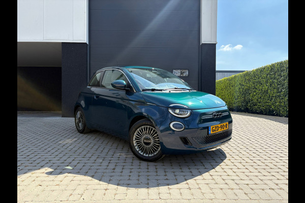 Fiat 500E 42 kWh - CarPlay - Camera - Cruise - Digi dash -PDC