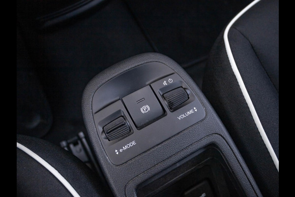 Fiat 500E 42 kWh | Clima | Cruise | Pack Winter | BSM | 16" | LED | Apple Carplay