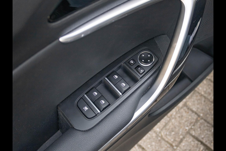 Kia Xceed 1.6 GDi PHEV ExecutiveLine l Schuif / kantel dak l Stoel stuur verwarming l Stoel ventilatie l draadloos opladen smartphone l