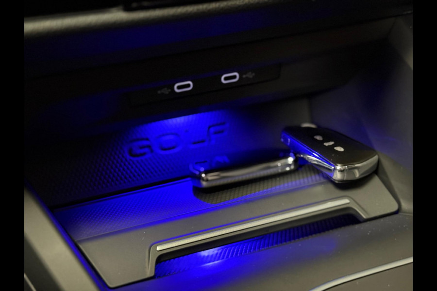 Volkswagen Golf 8 2.0 TSI R 4MOTION Performance | Drift mode| Pano | AKRAPOVIC | Harman/Kardon | Stoelventilatie Side assist
