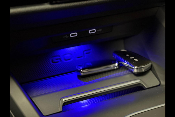 Volkswagen Golf 8 2.0 TSI R 4MOTION Performance | Drift mode| Pano | AKRAPOVIC | Harman/Kardon | Stoelventilatie Side assist