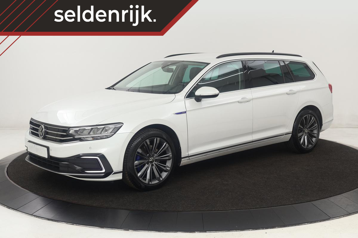 Volkswagen Passat 1.4 TSI PHEV GTE | Head-Up | Stoelverwarming | Camera | Adaptive cruise | Massage | Side Assist | Carplay | Matrix LED | Achterbankverwarming | Navigatie Volkswagen Passat 1.4 TSI PHEV GTE | Head-Up | Stoelverwarming | Camera | Adaptive cruise | Massage | Side Assist | Carplay | Matrix LED | Achterbankverwarming | Navigatie