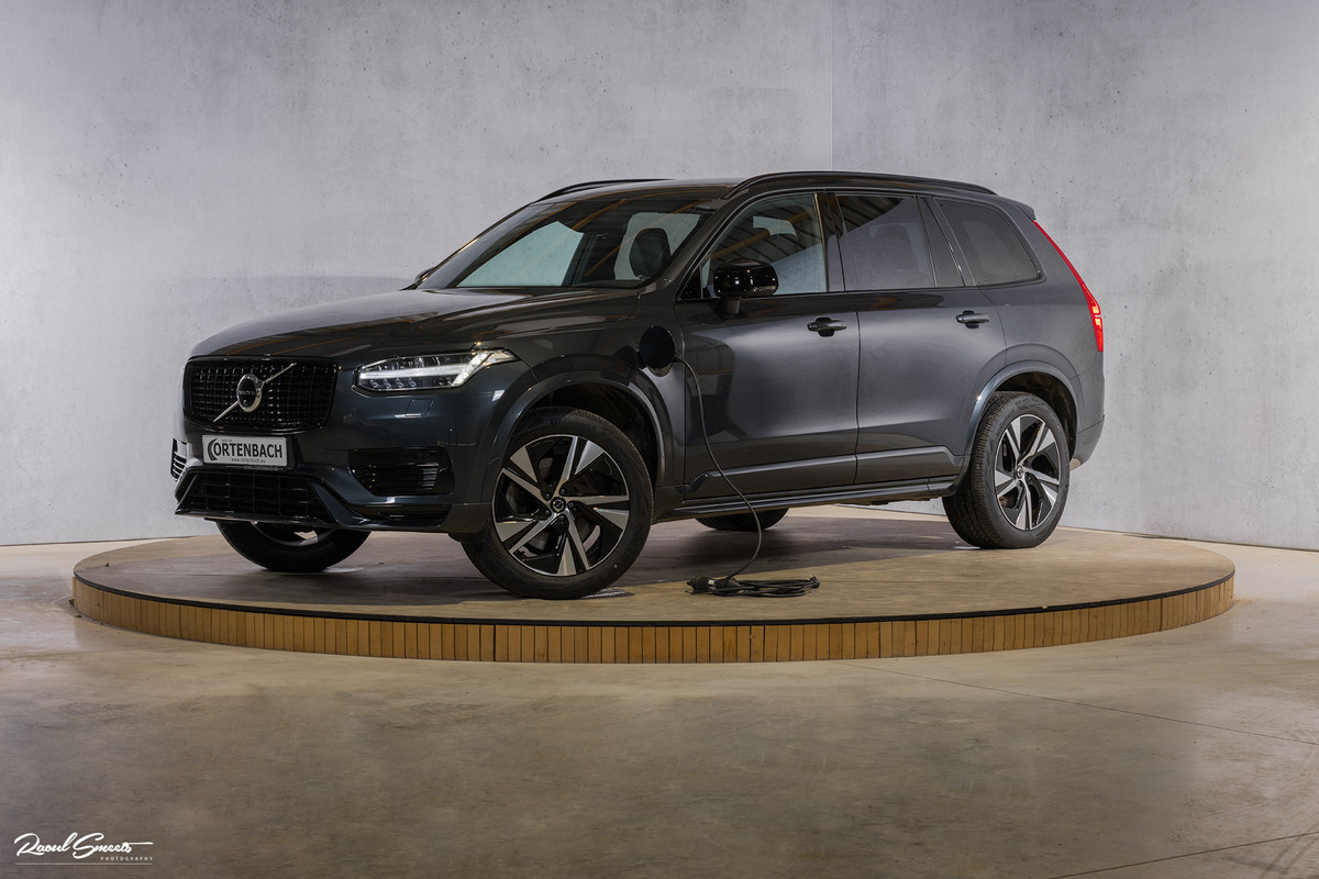 Volvo XC90 2.0 T8 Recharge AWD R-design Edition | Long Range | Zwenkbare trekhaak | Harman Kardon | Adaptieve cruise | Apple carplay |