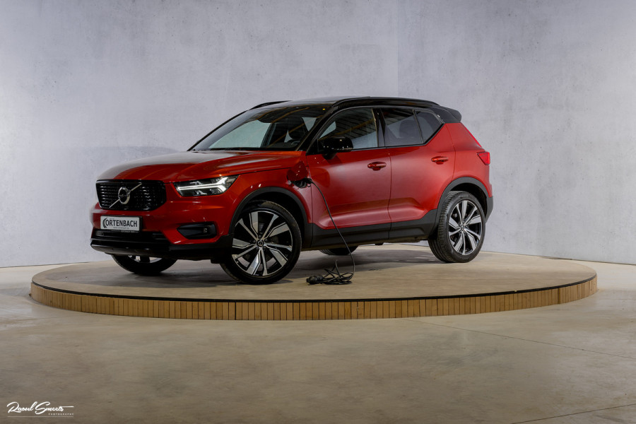 Volvo XC40 1.5 T4 Recharge R-Design | Memory stoel | Cruise control | Panorama dak | Harman Kardon |