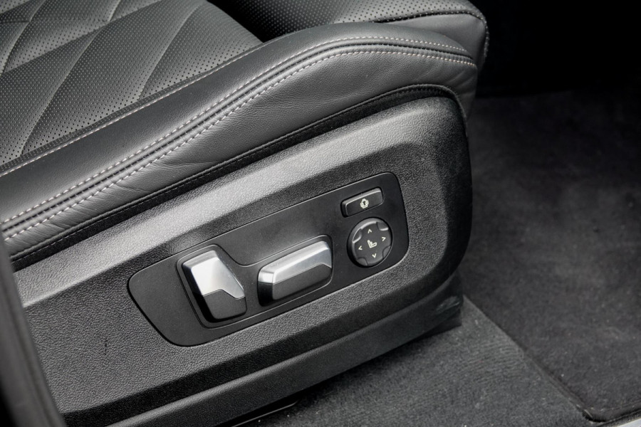 BMW X5 xDrive 50e Launch Edition *M-Sport Pro / Panorama / Luchtvering / Harman-Kardon / HUD / Memory*