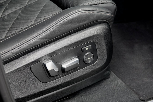 BMW X5 xDrive 50e Launch Edition *M-Sport Pro / Panorama / Luchtvering / Harman-Kardon / HUD / Memory*