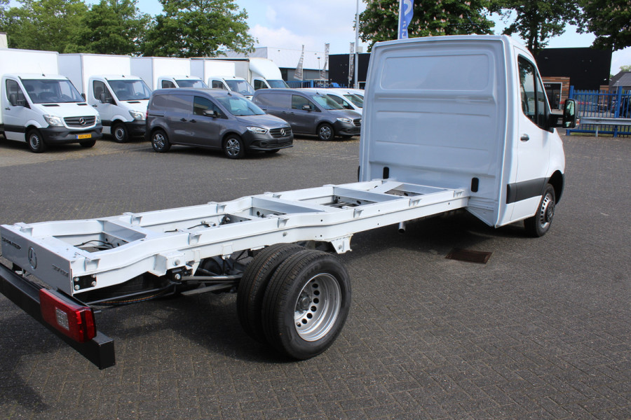 Mercedes-Benz Sprinter 517 CDI L3 Pro BPM vrij Chassis cabine 3500 kg trekhaak, MBUX 10.25, LED koplampen, Geveerde stoel, Etc.