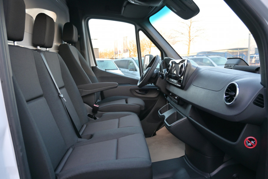 Mercedes-Benz Sprinter 517 CDI L3 Pro BPM vrij Chassis cabine 3500 kg trekhaak, MBUX 10.25, LED koplampen, Geveerde stoel, Etc.