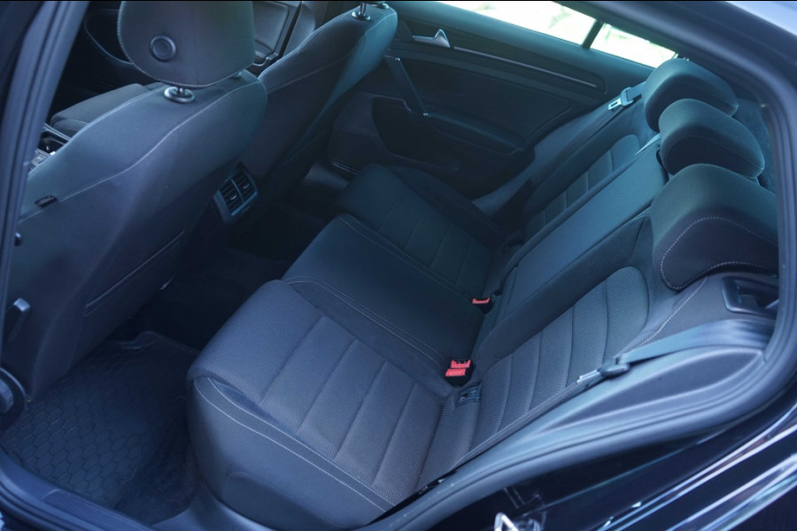 Volkswagen Golf 7.5 R 4Motion 2.0 TSI R20 DSG