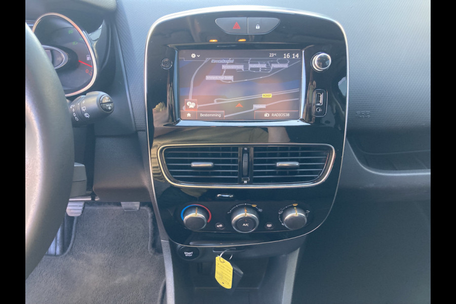 Renault Clio Estate 1.5 DCi 90pk Limited NAVI/CRUISE/DAB/AIRCO/PDC/16INCH