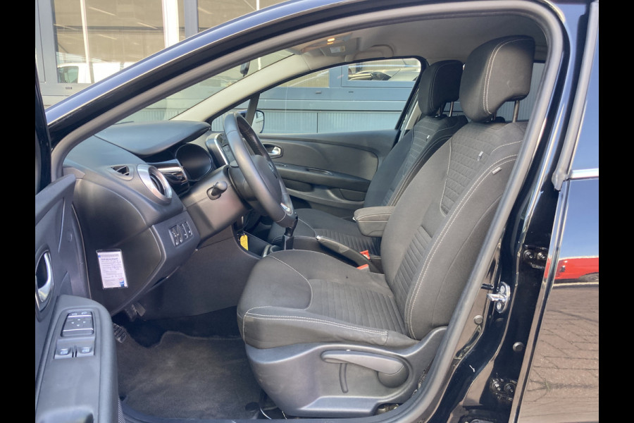 Renault Clio Estate 1.5 DCi 90pk Limited NAVI/CRUISE/DAB/AIRCO/PDC/16INCH