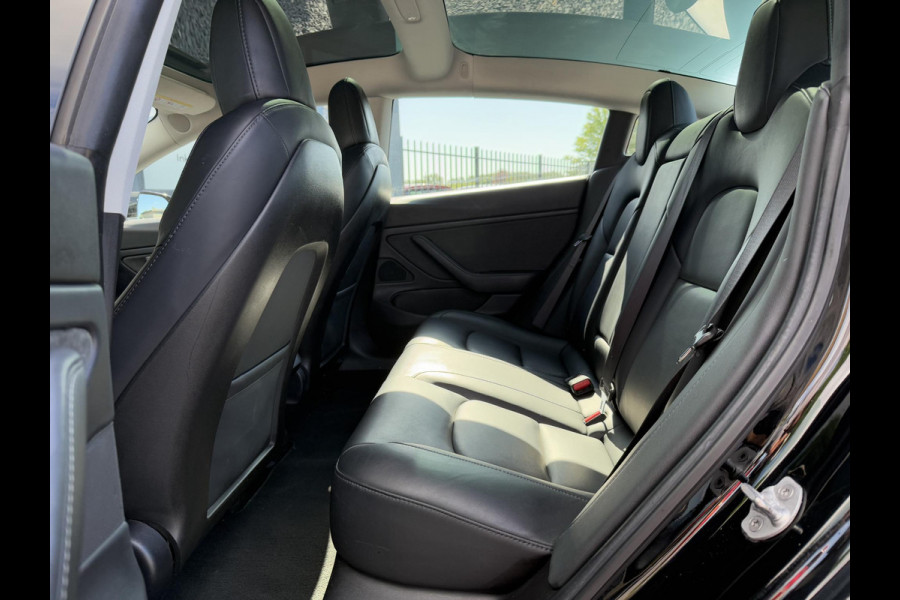 Tesla Model 3 Long Range RWD 75 kWh 1e Eigenaar,Autopilot,Panodak,BTW Auto,Leder,360 Camera,NL Auto,N.A.P,Nieuwe APK bij Aflevering
