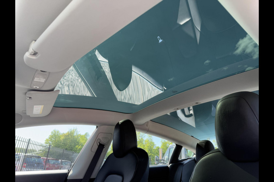 Tesla Model 3 Long Range RWD 75 kWh 1e Eigenaar,Autopilot,Panodak,BTW Auto,Leder,360 Camera,NL Auto,N.A.P,Nieuwe APK bij Aflevering