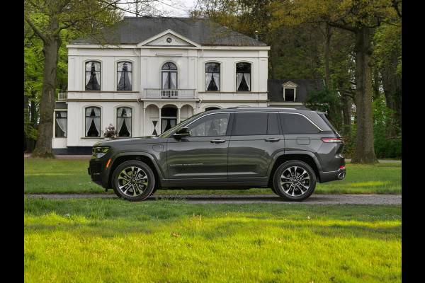 Jeep Grand Cherokee Overland 4XE 380pk PHEV | Nieuw | Full option! | Pano-dak | Stoelventilatie | Luchtvering | Night Vision