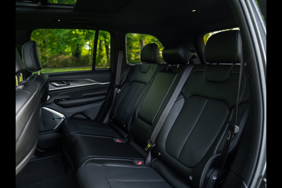 Jeep Grand Cherokee Overland 4XE 380pk PHEV | Nieuw | Full option! | Pano-dak | Stoelventilatie | Luchtvering | Night Vision
