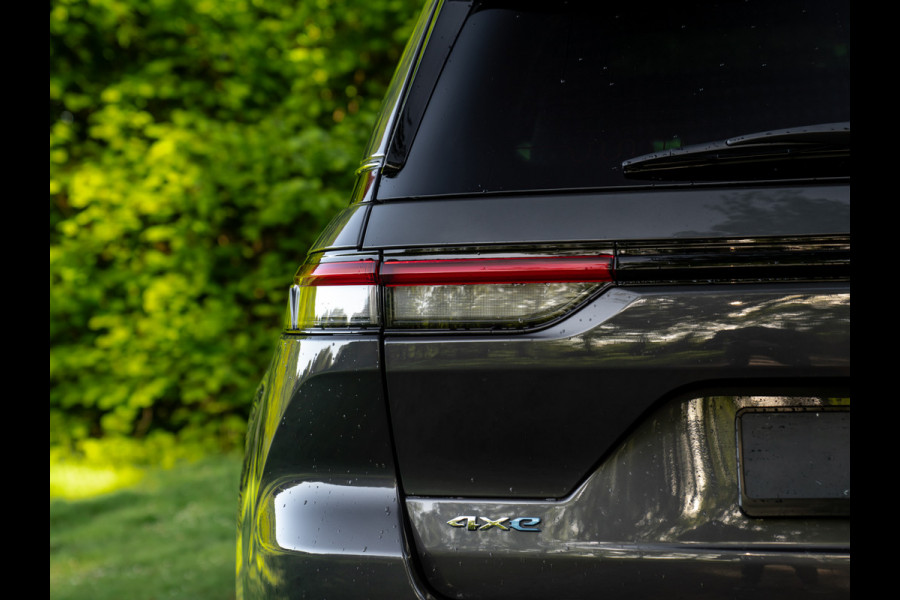 Jeep Grand Cherokee Overland 4XE 380pk PHEV | Nieuw | Full option! | Pano-dak | Stoelventilatie | Luchtvering | Night Vision