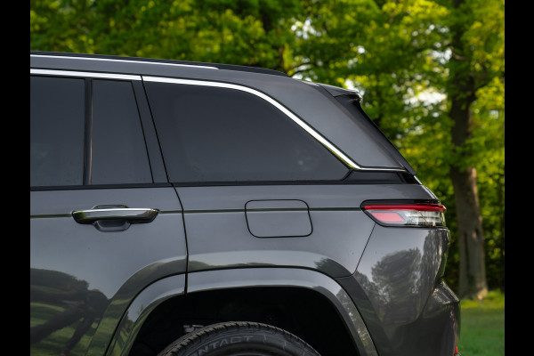 Jeep Grand Cherokee Overland 4XE 380pk PHEV | Nieuw | Full option! | Pano-dak | Stoelventilatie | Luchtvering | Night Vision