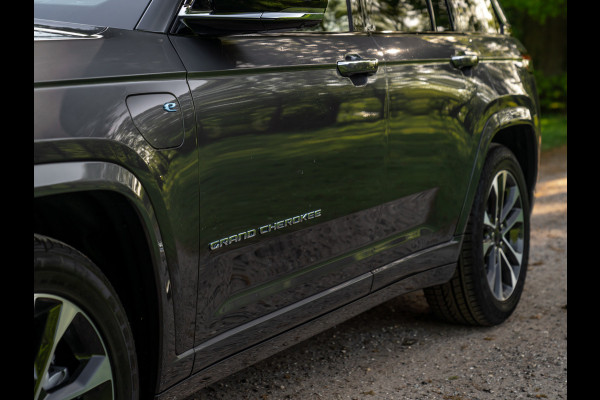 Jeep Grand Cherokee Overland 4XE 380pk PHEV | Nieuw | Full option! | Pano-dak | Stoelventilatie | Luchtvering | Night Vision