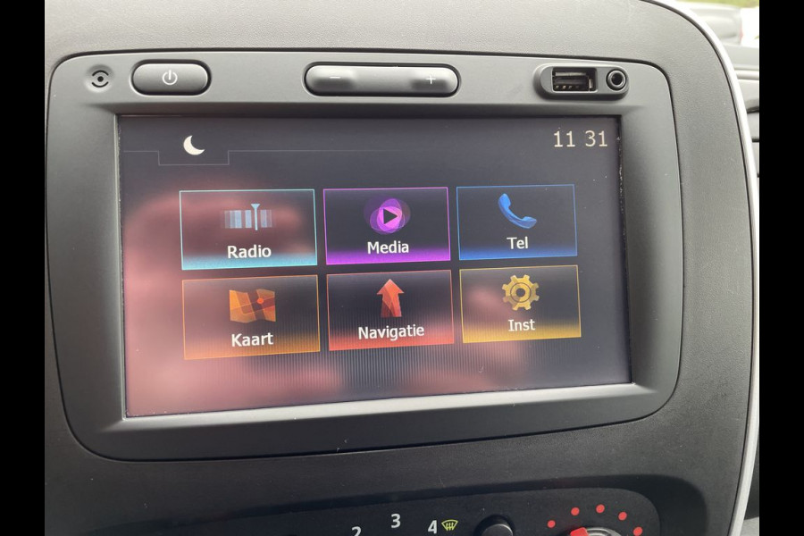 Renault Trafic 1.6 dCi E6 Comfort Lengte 2 3 Zits BPM Vrij! Lease €264 p/m, Laadbrug, Airco, Navi, PDC, Volledig onderhoudshistorie aanwezig