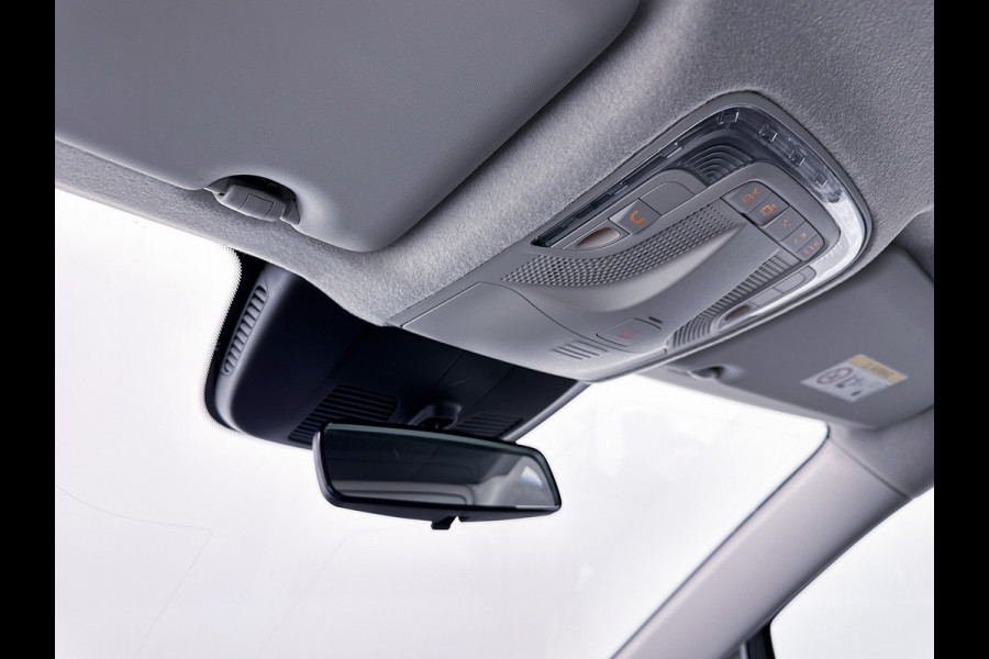 Mercedes-Benz Vito 114 CDI Extra Lang Dubbele Cabine XL 24 Maanden Certified Garantie LED Trekhaak Apple Carplay/Android Auto Achteruitrijcamera Cr