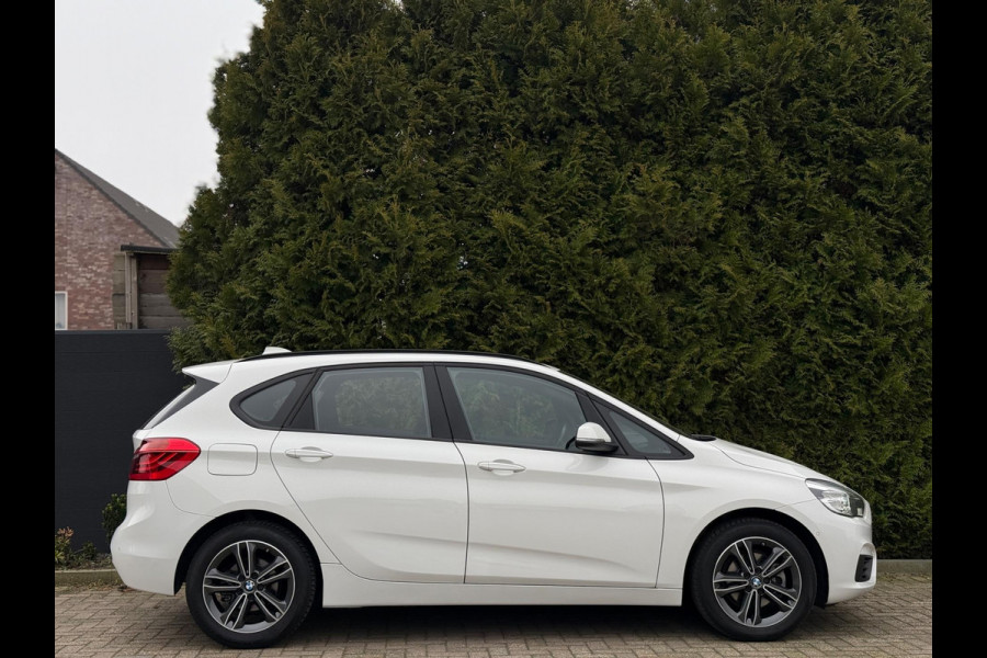 BMW 2 Serie Active Tourer 218i High Executive Launch Edition H/K