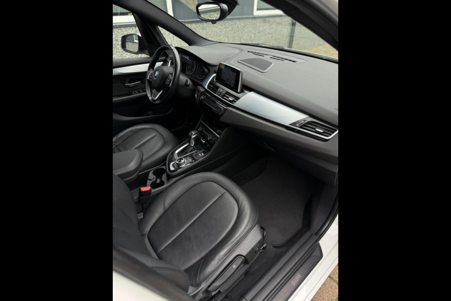 BMW 2 Serie Active Tourer 218i High Executive Launch Edition H/K