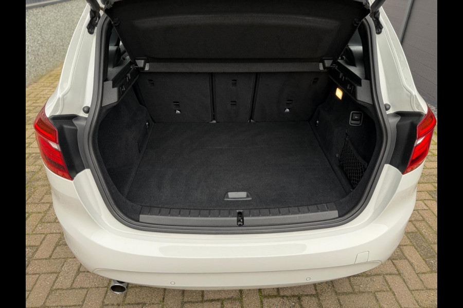 BMW 2 Serie Active Tourer 218i High Executive Launch Edition H/K