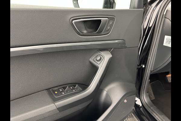 Seat Ateca 1.5 TSI Style Business Intense Aut. *DIGI-COCKPIT | FULL-LED | BLINDSPOT | ADAPTIVE-CRUISE | BEATS-AUDIO | CAMERA | KEYLESS | NAVI-FULLMAP | DYNAMICA-MICROFIBRE | SPORT-SEATS | DAB+ | TOWBAR | SHIFT-PADDLES | CARPLAY | 18"