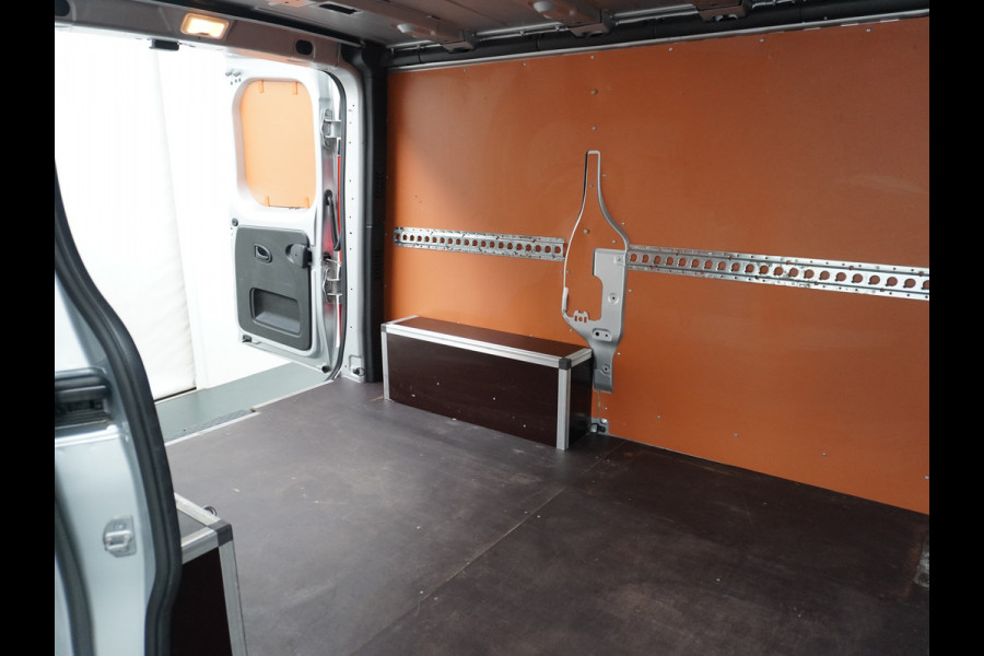 Renault Trafic 1.6dCi L1H1 T27 3-Persoons Elektrische Ramen en Spiegels Bluetooth Radio/Usb Betonplex vloer Schuifdeur Wandbetimmering Générique 1e Eigenaar Euro 6