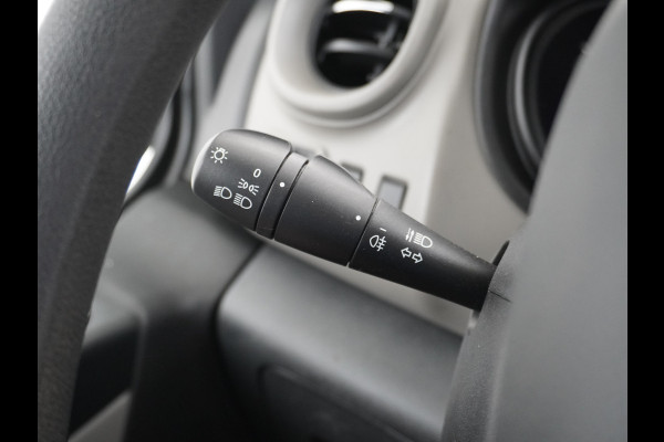 Renault Trafic 1.6dCi L1H1 T27 3-Persoons Elektrische Ramen en Spiegels Bluetooth Radio/Usb Betonplex vloer Schuifdeur Wandbetimmering Générique 1e Eigenaar Euro 6