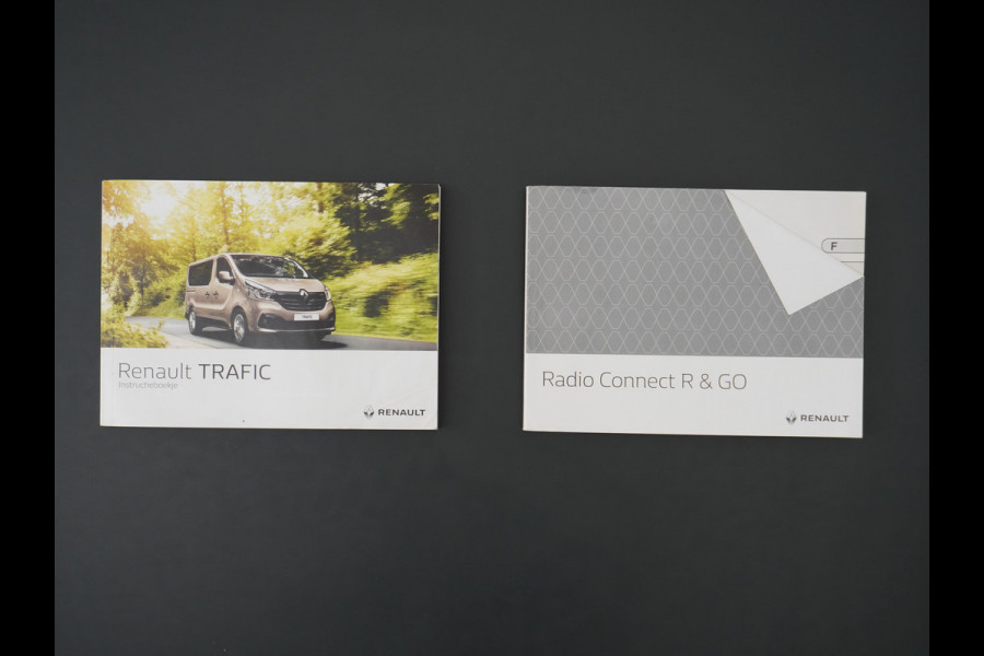 Renault Trafic 1.6dCi L1H1 T27 3-Persoons Elektrische Ramen en Spiegels Bluetooth Radio/Usb Betonplex vloer Schuifdeur Wandbetimmering Générique 1e Eigenaar Euro 6