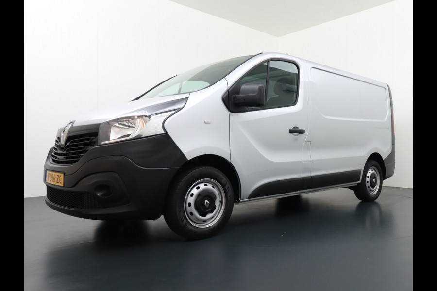 Renault Trafic 1.6dCi L1H1 T27 3-Persoons Elektrische Ramen en Spiegels Bluetooth Radio/Usb Betonplex vloer Schuifdeur Wandbetimmering Générique 1e Eigenaar Euro 6
