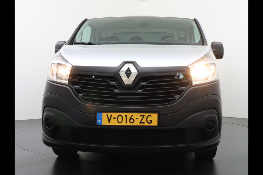 Renault Trafic 1.6dCi L1H1 T27 3-Persoons Elektrische Ramen en Spiegels Bluetooth Radio/Usb Betonplex vloer Schuifdeur Wandbetimmering Générique 1e Eigenaar Euro 6