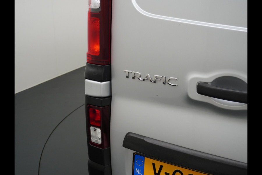 Renault Trafic 1.6dCi L1H1 T27 3-Persoons Elektrische Ramen en Spiegels Bluetooth Radio/Usb Betonplex vloer Schuifdeur Wandbetimmering Générique 1e Eigenaar Euro 6