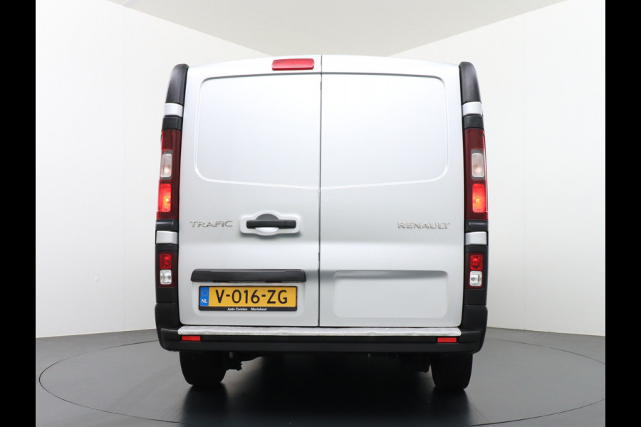Renault Trafic 1.6dCi L1H1 T27 3-Persoons Elektrische Ramen en Spiegels Bluetooth Radio/Usb Betonplex vloer Schuifdeur Wandbetimmering Générique 1e Eigenaar Euro 6