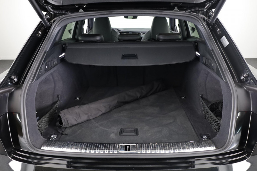 Audi e-tron S quattro 95 kWh 503pk | Panoramadak | Lederen bekleding "Valcona" | B&O Soundsystem | Elektrisch vertelbare voorstoelen met memory