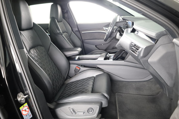Audi e-tron S quattro 95 kWh 503pk | Panoramadak | Lederen bekleding "Valcona" | B&O Soundsystem | Elektrisch vertelbare voorstoelen met memory