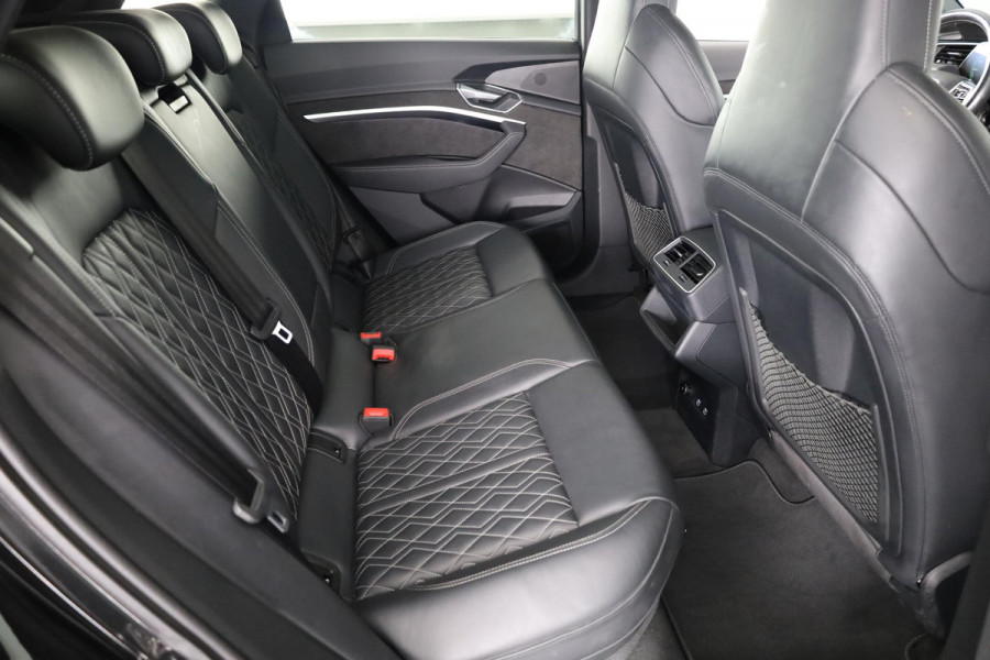Audi e-tron S quattro 95 kWh 503pk | Panoramadak | Lederen bekleding "Valcona" | B&O Soundsystem | Elektrisch vertelbare voorstoelen met memory
