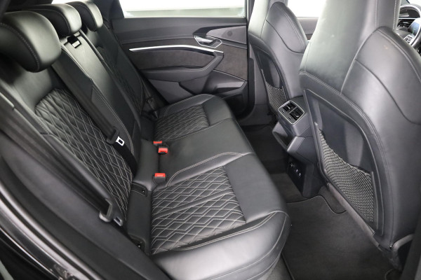 Audi e-tron S quattro 95 kWh 503pk | Panoramadak | Lederen bekleding "Valcona" | B&O Soundsystem | Elektrisch vertelbare voorstoelen met memory