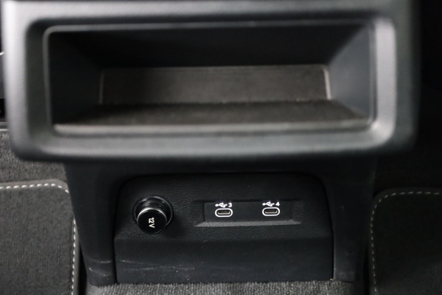 Audi e-tron S quattro 95 kWh 503pk | Panoramadak | Lederen bekleding "Valcona" | B&O Soundsystem | Elektrisch vertelbare voorstoelen met memory