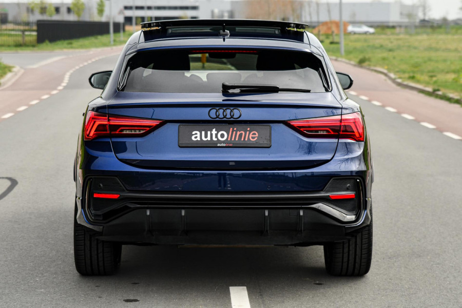 Audi Q3 Sportback 45 TFSI e 3x S-Line. Pano, ACC, Keyless, Sfeer, Dodeh, Camera, Matrix, 20'', Trekhaak, CarPlay!