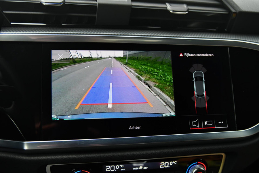 Audi Q3 Sportback 45 TFSI e 3x S-Line. Pano, ACC, Keyless, Sfeer, Dodeh, Camera, Matrix, 20'', Trekhaak, CarPlay!