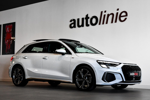 Audi A3 Sportback 40 TFSI e S-Line. Pano, Keyless, Camera, Matrix, Dodeh, CarPlay!