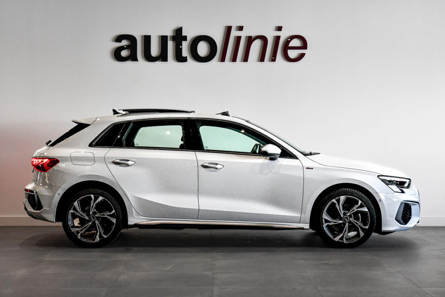 Audi A3 Sportback 40 TFSI e S-Line. Pano, Keyless, Camera, Matrix, Dodeh, CarPlay!