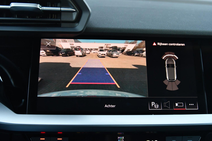 Audi A3 Sportback 40 TFSI e S-Line. Pano, Keyless, Camera, Matrix, Dodeh, CarPlay!