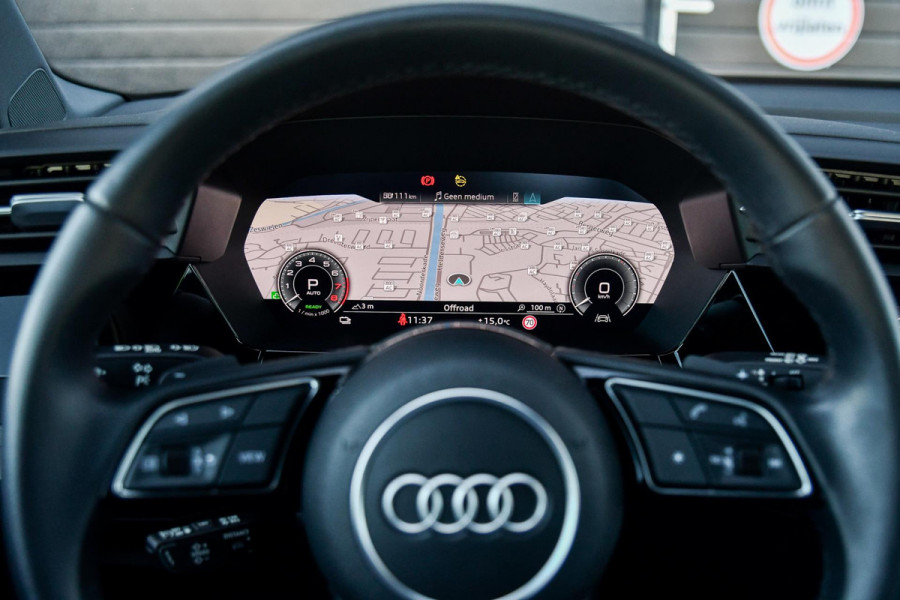 Audi A3 Sportback 40 TFSI e S-Line. Pano, Keyless, Camera, Matrix, Dodeh, CarPlay!