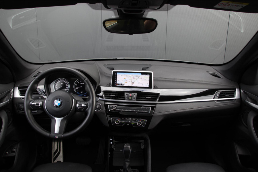 BMW X1 XDrive25e M-sport | Pano | Trekhaak | Navi